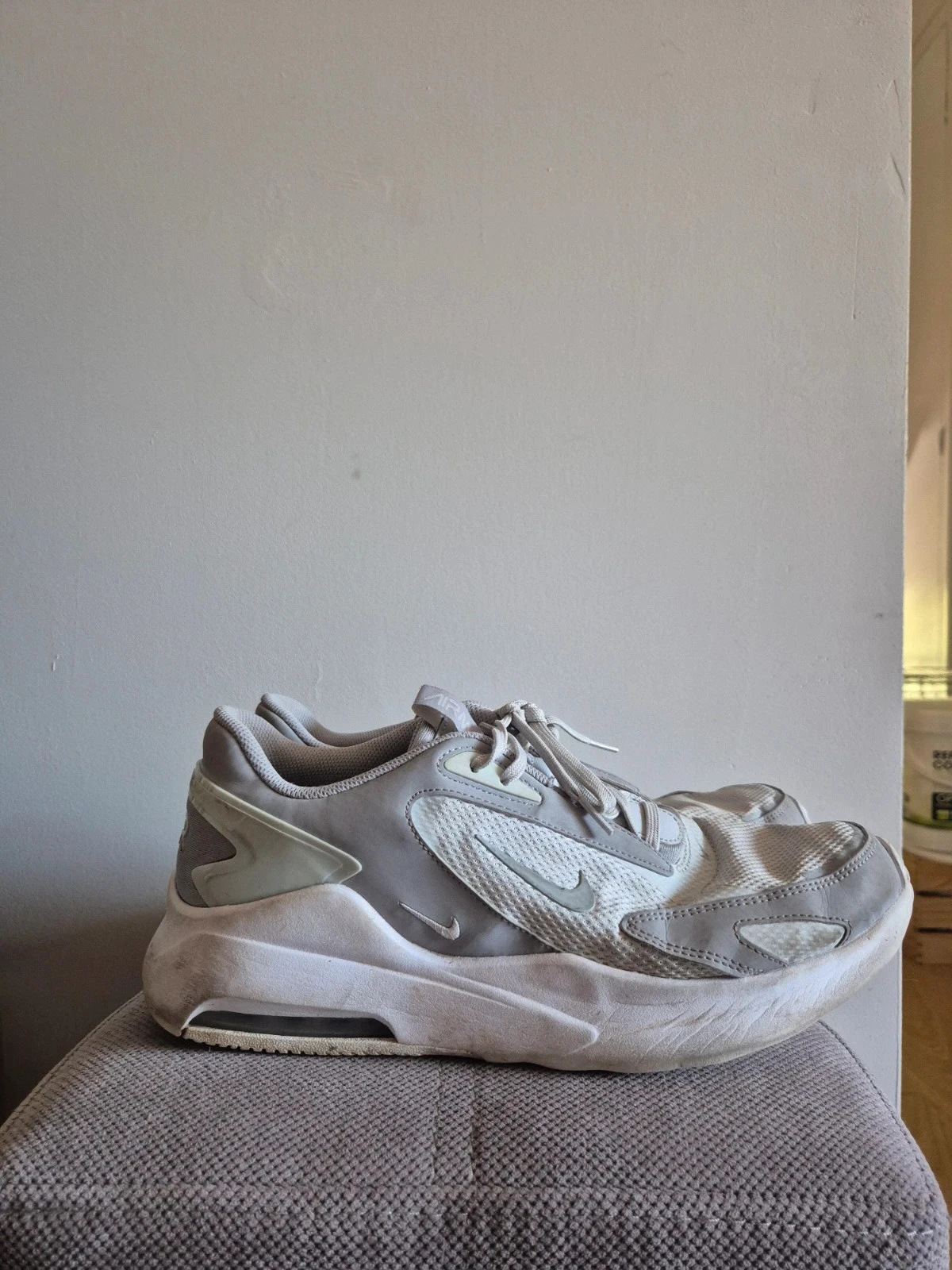 Baskets nike air max bolt grises et blanches 48,5 – photo 2